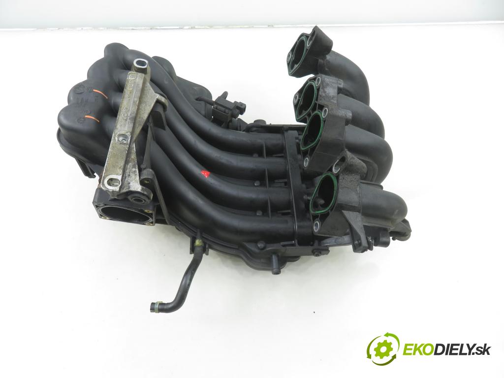 AUDI A3 (8L1) HB 1998 74,00 1.6 - AKL 1595,00 Potrubie 06A133205G ; 06A133206H