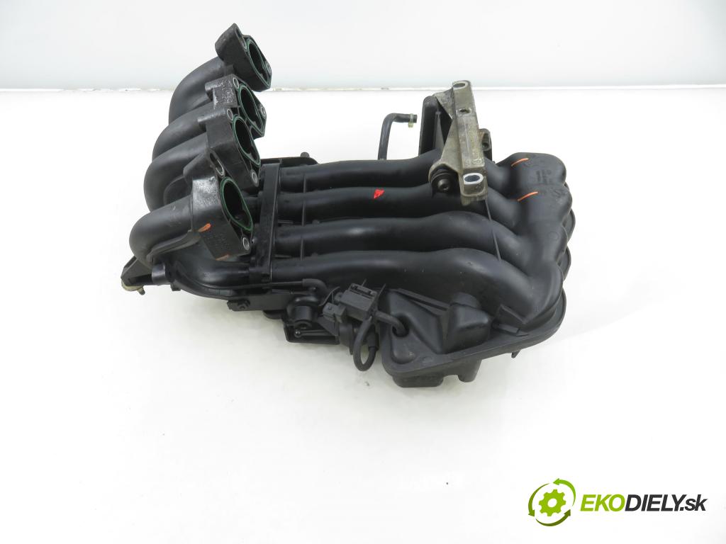 AUDI A3 (8L1) HB 1998 74,00 1.6 - AKL 1595,00 Potrubie 06A133205G ; 06A133206H