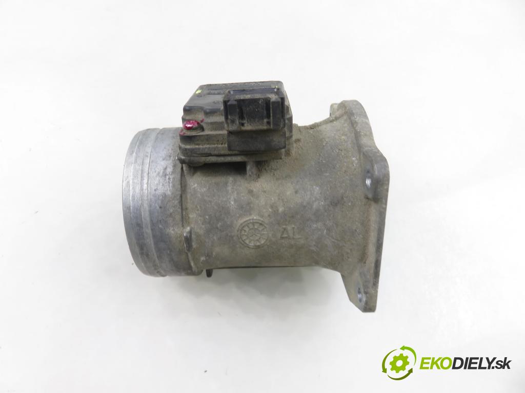 AUDI A4 (8D2, B5) SEDAN 1995 74,00 1.6 8V 100 - ADP 1595,00 váha vzduchu vzduchu 037906461B ; AFH6010A