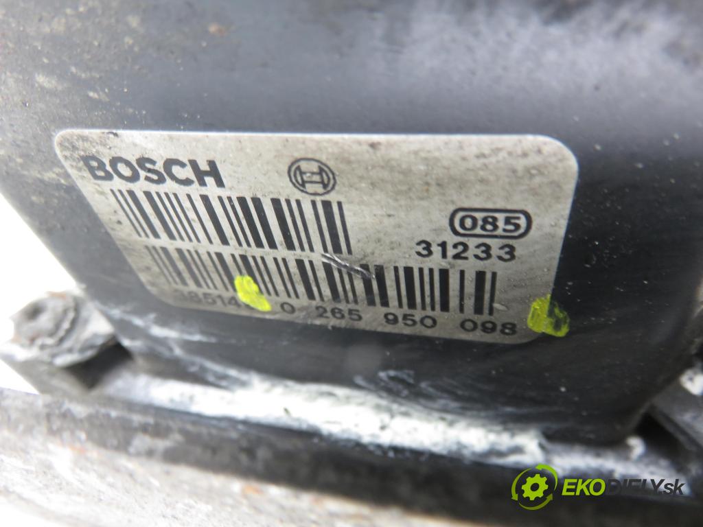 MERCEDES-BENZ SPRINTER 3-t Skrzynia (903) FURGON 2003 60,00 308 CDI - OM 611.987 2148,00 Pumpa ABS 0265950098 ; 0004466889 ; 0265225224 (Pumpa ABS)