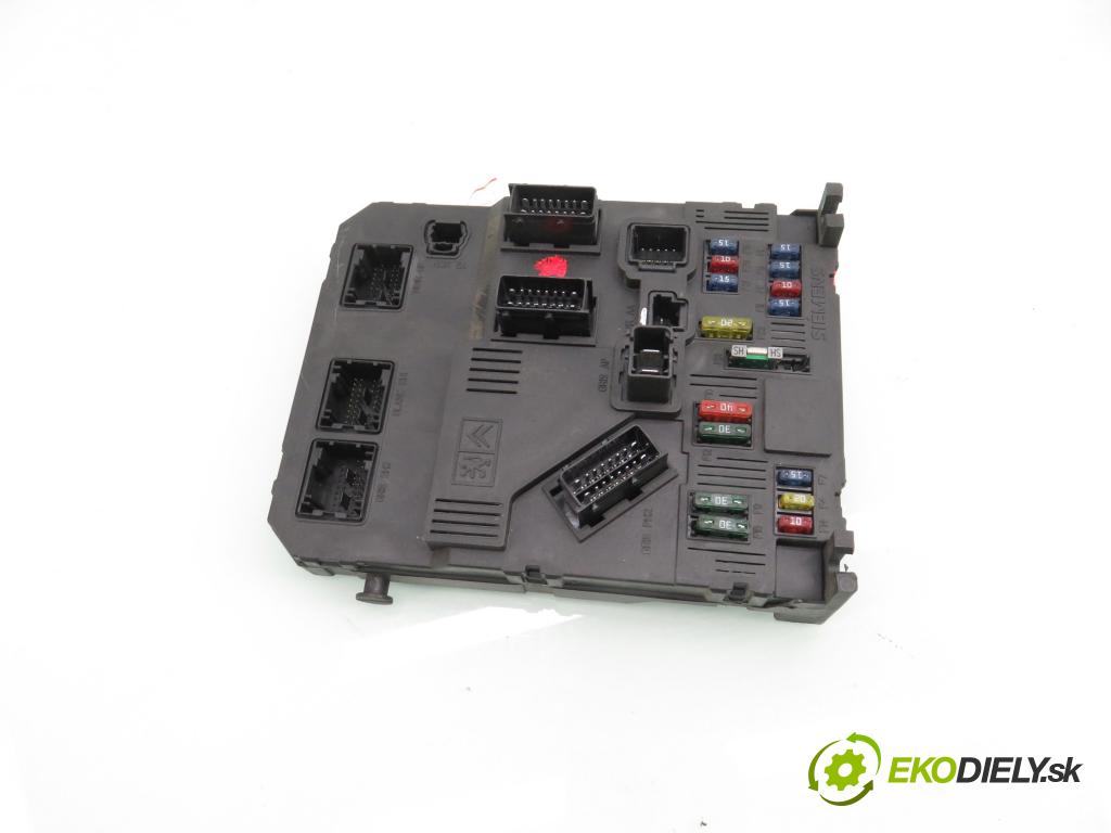 PEUGEOT 206 liftback (2A/C) HB 2001 440,00 1.1 i - HFX (TU1JP) 1124,00 MODUL BSI 9649627880 ; S118085220A