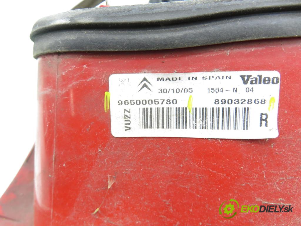 CITROEN XSARA PICASSO (N68) MINIVAN 2006 80,00 1.6 HDi - 9HZ (DV6TED4) 1560,00 Svetlo pravé zadné 9650005780 ; 89032868