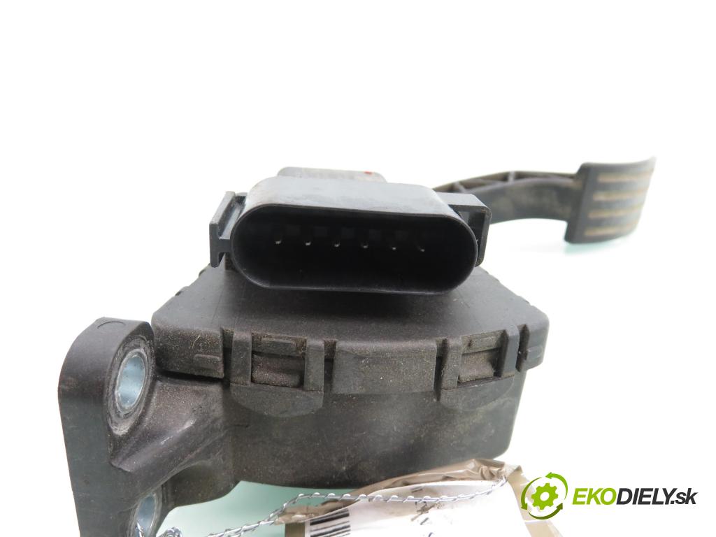 FORD FOCUS II (DA_, HCP) HB 2007 66,00 1.6 TDCi 90 - HHDB 1560,00 Potenciometer plynu 4M519F836AH ; 6PV00864101 (Potenciometer plynového pedálu)