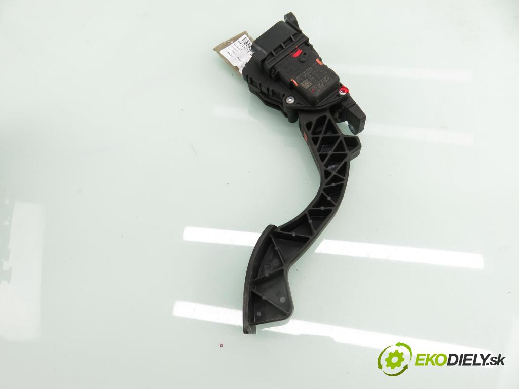 FORD FOCUS II (DA_, HCP) HB 2007 66,00 1.6 TDCi 90 - HHDB 1560,00 Potenciometer plynu 4M519F836AH ; 6PV00864101 (Potenciometer plynového pedálu)