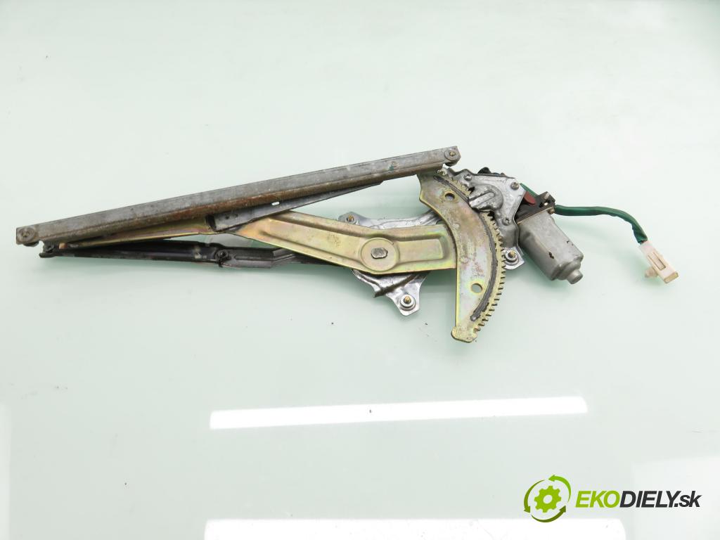 TOYOTA COROLLA Compact (_E11_) HB 1998 63,00 1.4 (EE111_) - 4E-FE 1332,00 mechanismus oken 8572012170 ; 0620400141