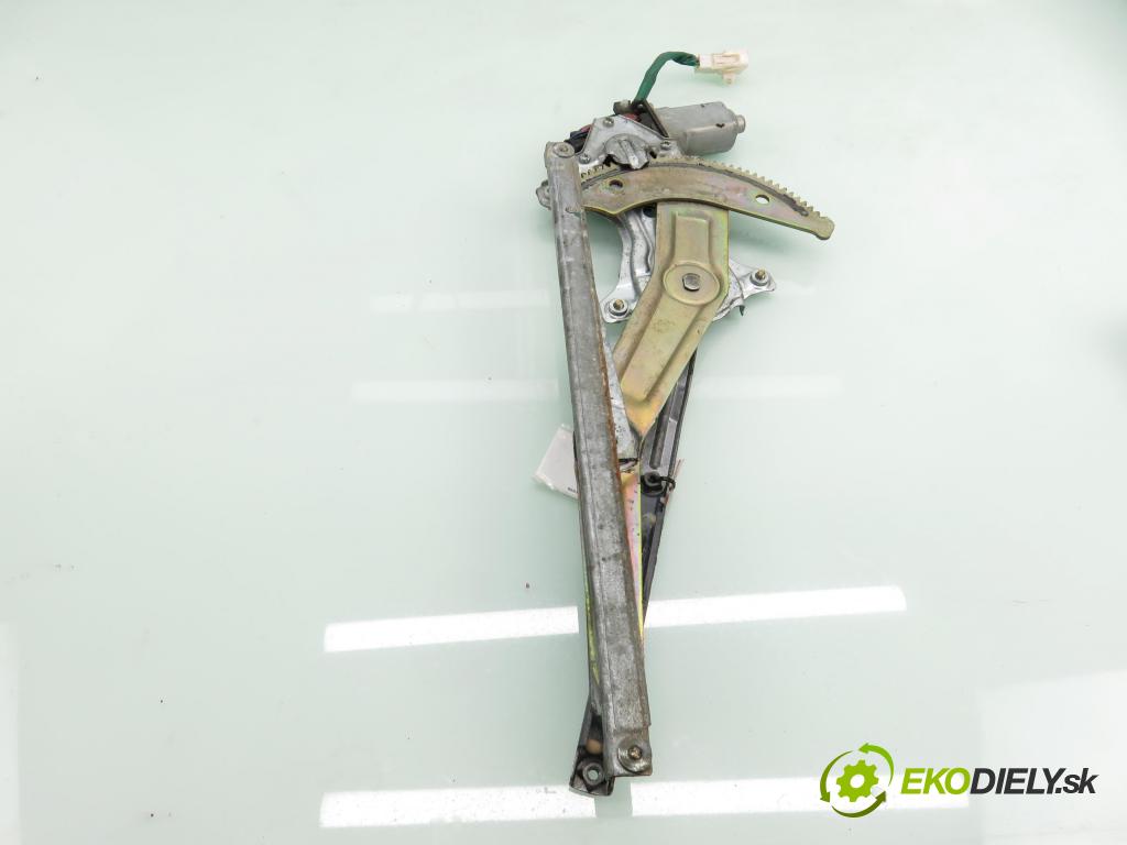 TOYOTA COROLLA Compact (_E11_) HB 1998 63,00 1.4 (EE111_) - 4E-FE 1332,00 mechanismus oken 8572012170 ; 0620400141