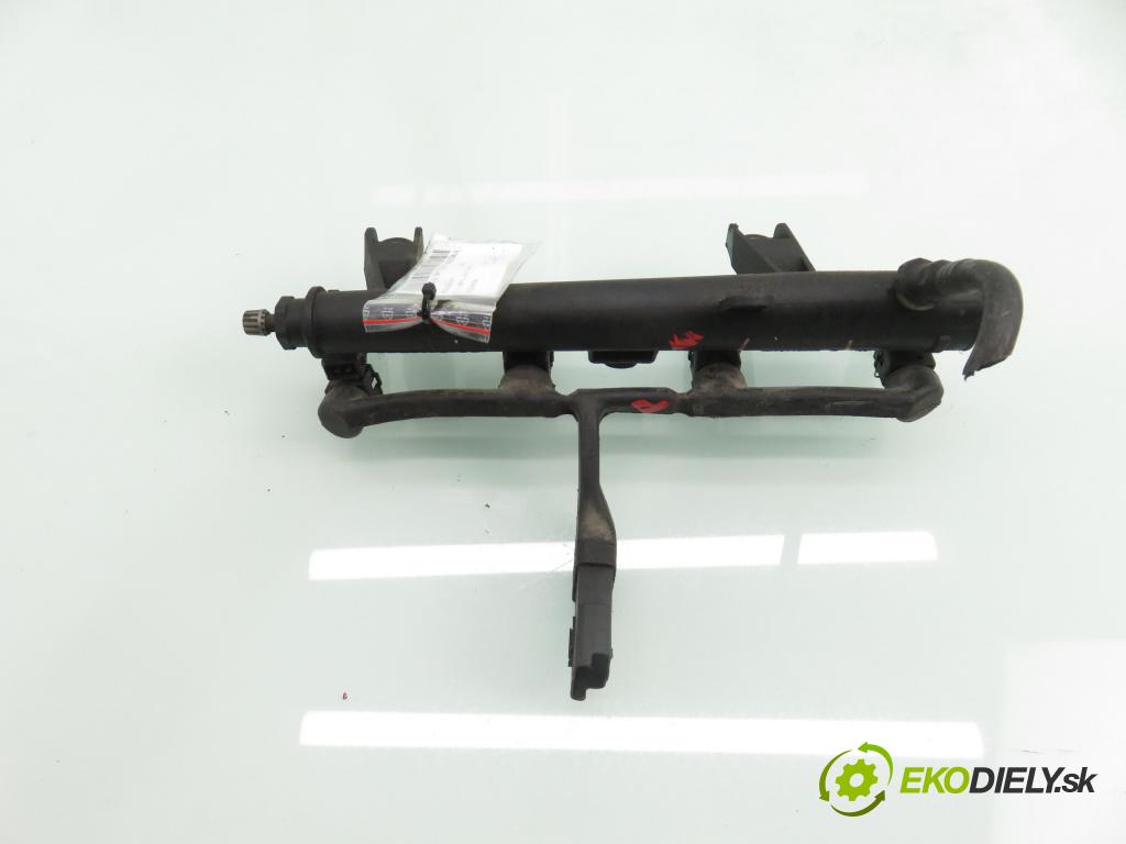 PEUGEOT 206 liftback (2A/C) HB 2001 440,00 1.1 i - HFX (TU1JP) 1124,00 lišta vstřikovací 9628982980D ; IPM002 (Vstřikovací lišta)