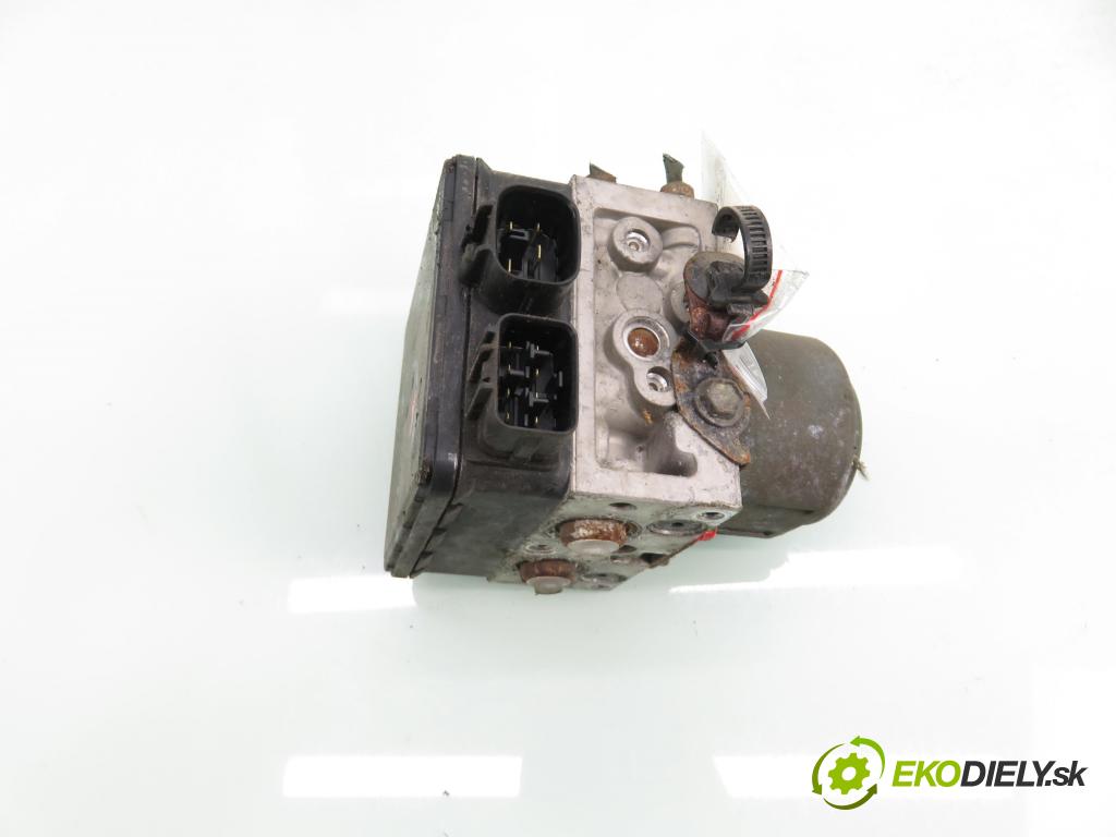 TOYOTA COROLLA Compact (_E11_) HB 1998 63,00 1.4 (EE111_) - 4E-FE 1332,00 pumpa ABS 4451012270 (Pumpa ABS)