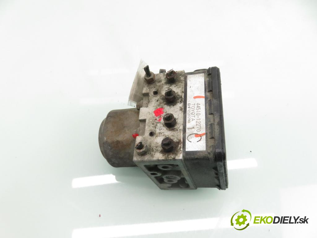 TOYOTA COROLLA Compact (_E11_) HB 1998 63,00 1.4 (EE111_) - 4E-FE 1332,00 pumpa ABS 4451012270 (Pumpa ABS)