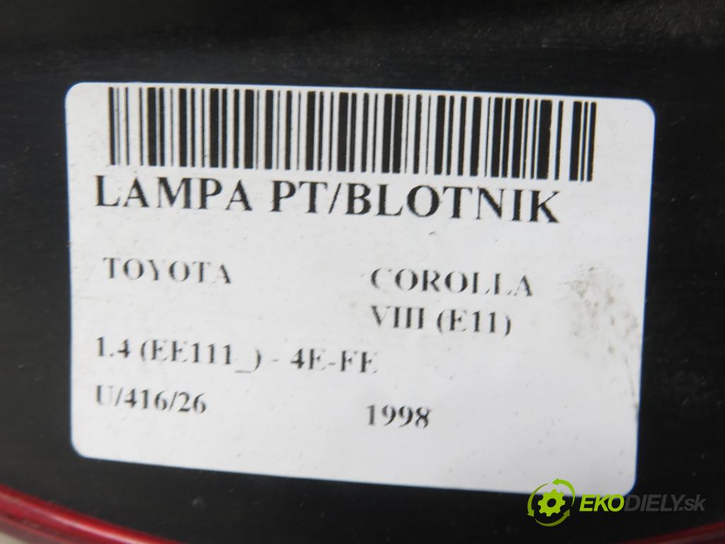 TOYOTA COROLLA Compact (_E11_) HB 1998 63,00 1.4 16V 86 - 4E-FE 1332,00 Svetlo pravé zadné 22076587