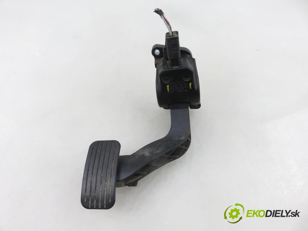 CITROEN XSARA PICASSO (N68) MINIVAN 2006 80,00 1.6 HDi - 9HZ (DV6TED4) 1560,00 potenciometr plynového pedálu 0280755031 ; 9655502480 (Potenciometr plynového pedálu)