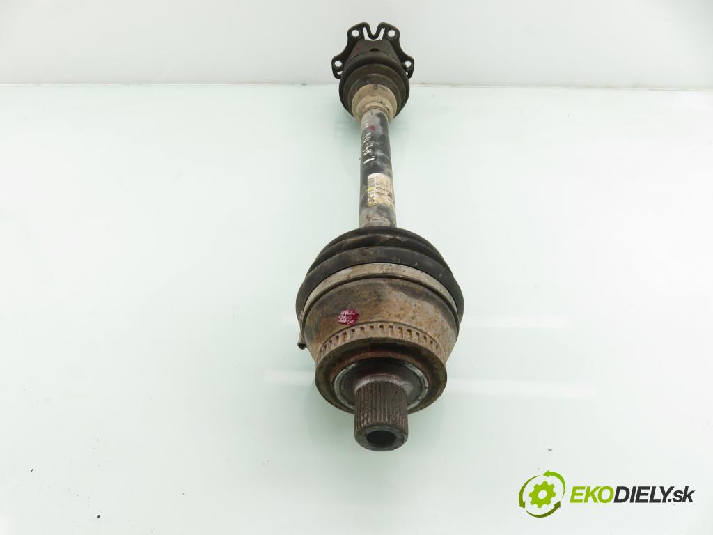 AUDI A4 (8E2, B6) SEDAN 2001 74,00 1.9 TDI - AVB 1896,00 poloos PP 8E0407272S