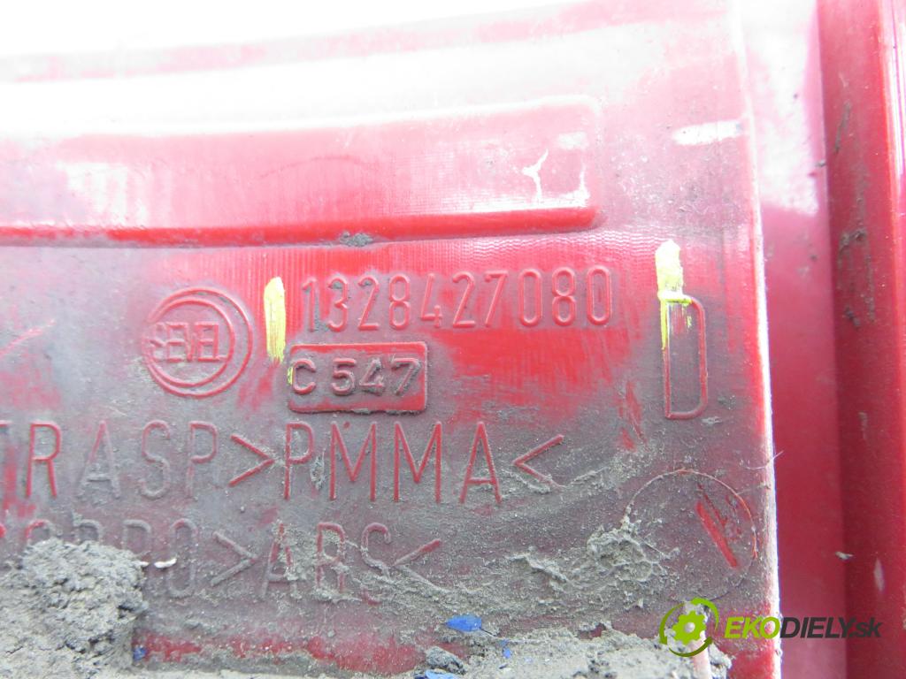 PEUGEOT BOXER Skrzynia (244) FURGON 2006 94,00 2.8 HDi - 8140.43S (F28DTCR) 2798,00 světlo pravé zadní 1328427080