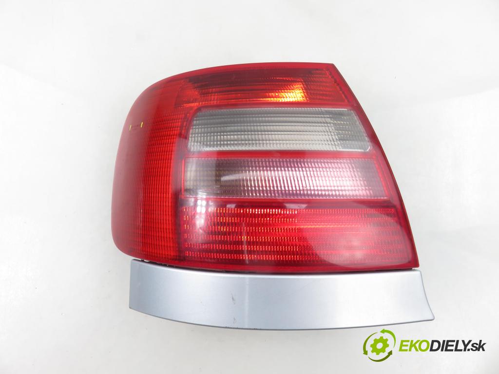 AUDI A4 (8D2, B5) SEDAN 1996 55,00 1.9 TDI 75 - AFF 1896,00 Svetlo ľavé zadné 8D0945095D
