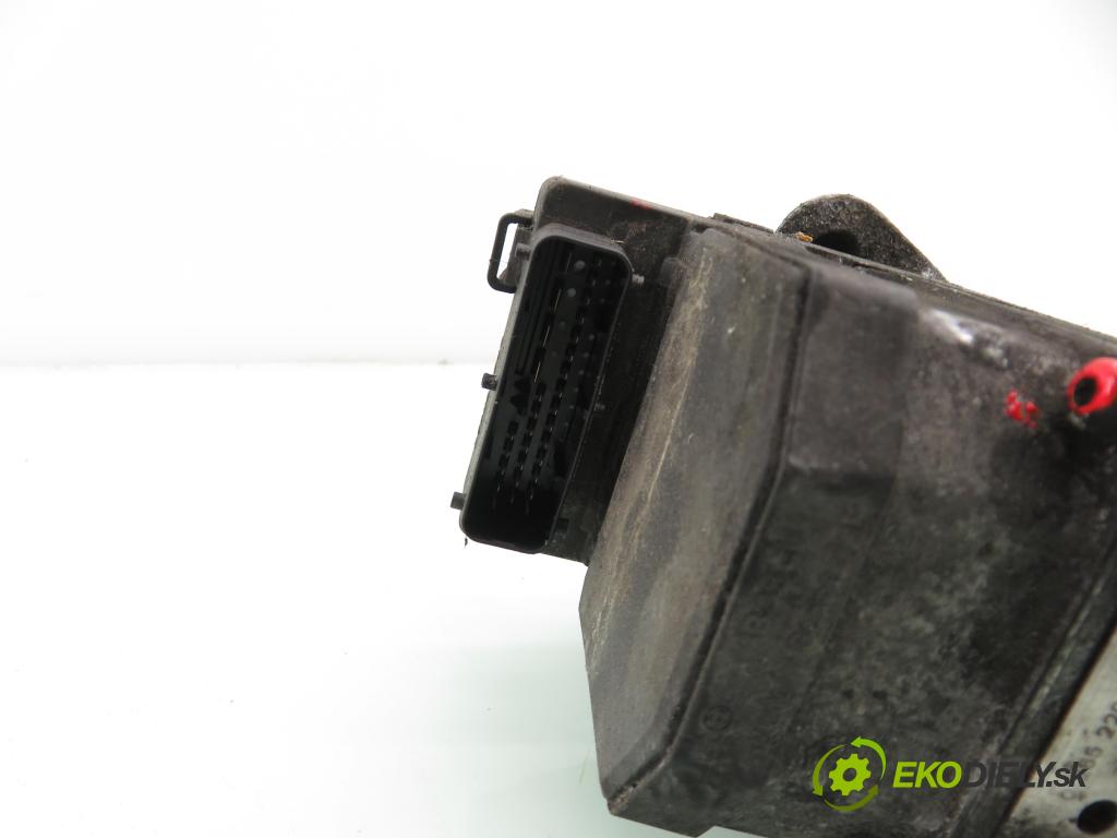 MERCEDES-BENZ VITO Autobus (638) BUS 1999 90,00 112 CDI 2.2 (638.194) - OM 611.980 2151,00 Pumpa ABS 0273004310 ; A0004461089 (Pumpa ABS)