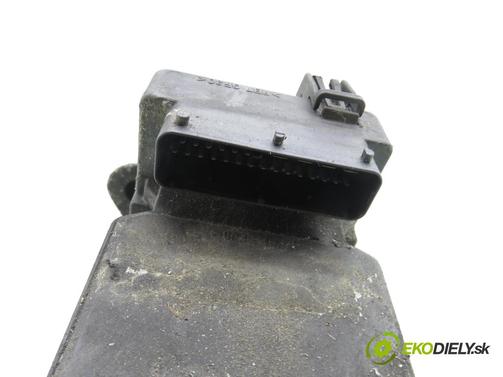 MERCEDES-BENZ VITO Autobus (638) BUS 1999 90,00 112 CDI 2.2 (638.194) - OM 611.980 2151,00 Pumpa ABS 0273004310 ; A0004461089 (Pumpa ABS)