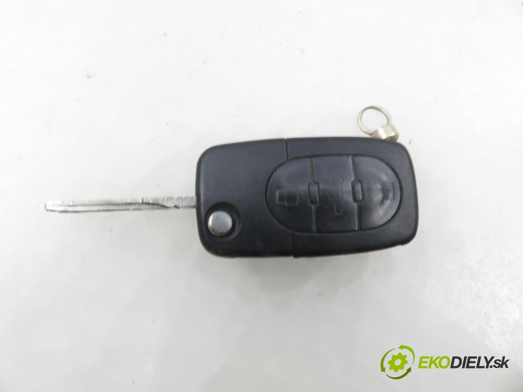 AUDI A6 Avant (4B5, C5) KOMBI 2001 85,00 1.9 TDI - AJM 1896,00 spínačka 4B0905851C (Spínací skříňka)