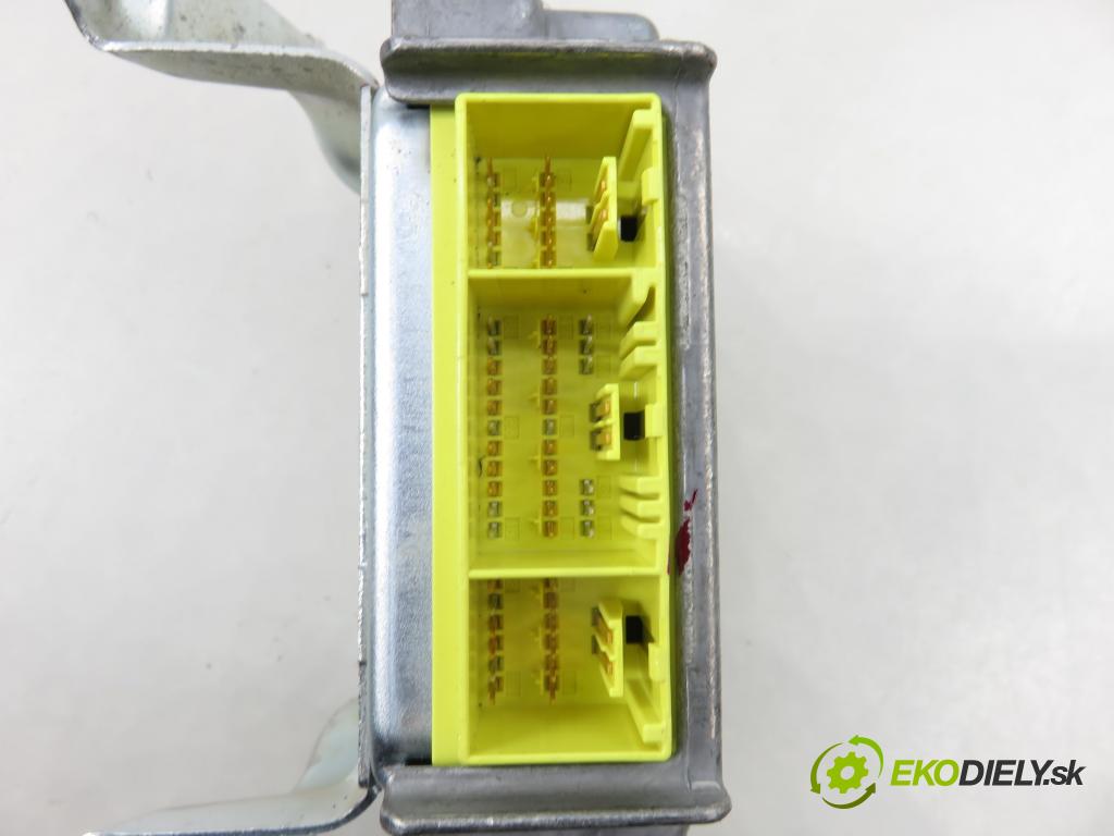 TOYOTA YARIS (_P1_) HB 2005 64,00 1.3 VVTi 87 - 2SZ-FE 1298,00 MODUL air BAG 891700D100 ; 209996104