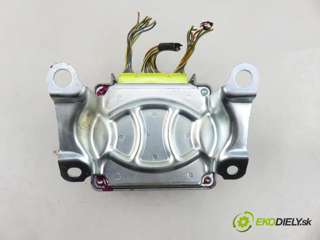 TOYOTA YARIS (_P1_) HB 2005 64,00 1.3 VVTi 87 - 2SZ-FE 1298,00 MODUL air BAG 891700D100 ; 209996104