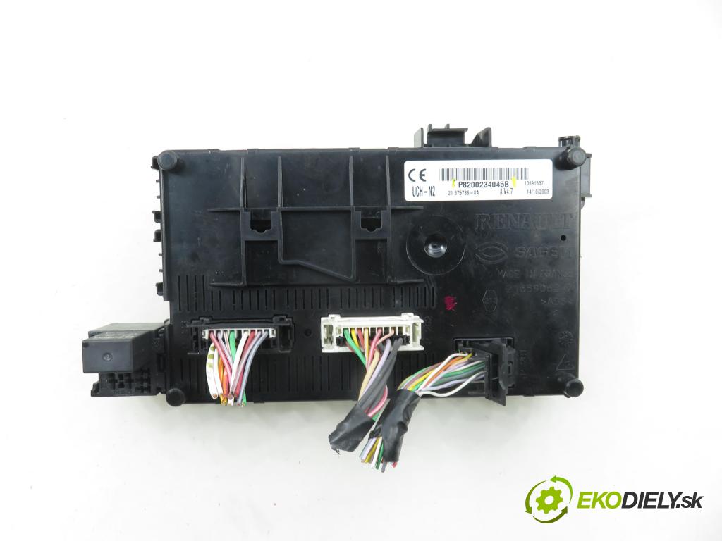 RENAULT CLIO II (BB_, CB_) HB 2003 70,00 1.4 16V (B/CB0L) - K4J 712 1390,00 MODUL UCH-2 8200234045B