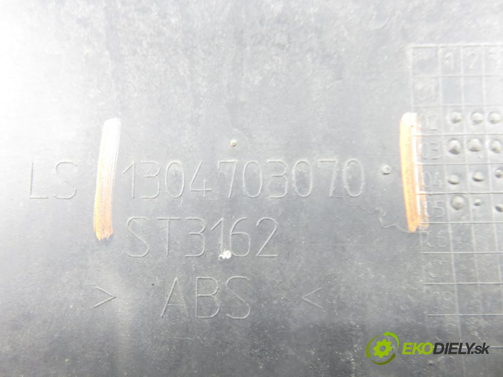 PEUGEOT BOXER Skrzynia (244) FURGON 2006 94,00 2.8 HDi - 8140.43S (F28DTCR) 2798,00 mřížka / maska 1304703070