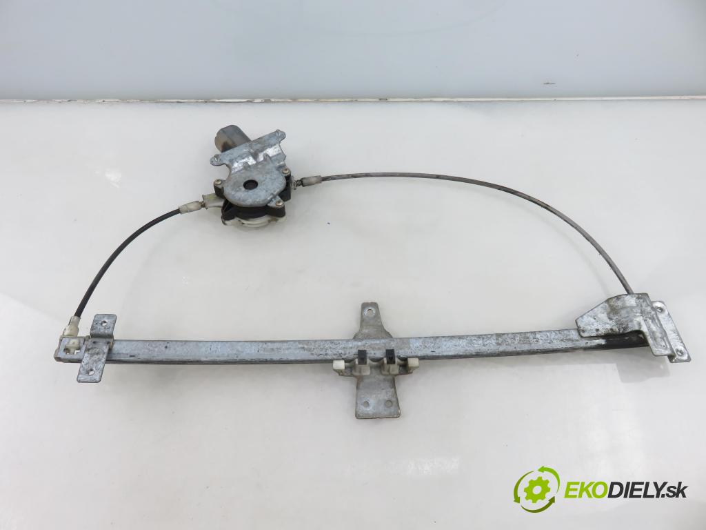 MERCEDES-BENZ VITO Autobus (638) BUS 1999 90,00 112 CDI 2.2 122  - OM 611.980 2151,00 Mechanizmus okien 0130821667