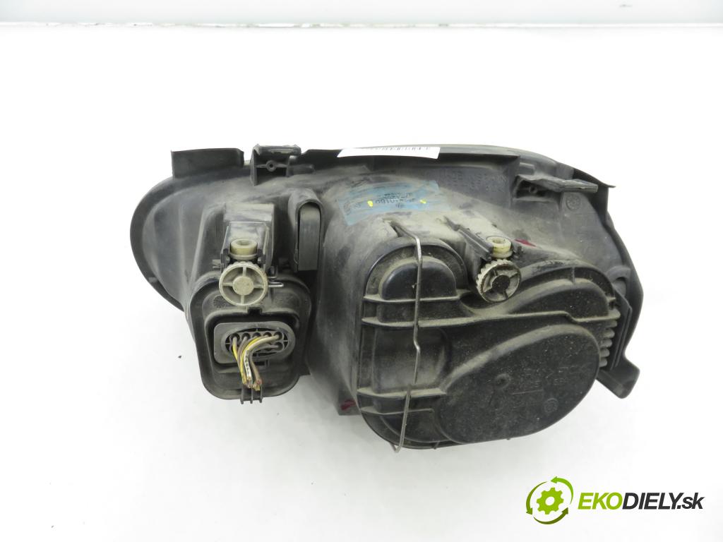 VW GOLF IV (1J1) HB 1998 55,00 1.4 16V - AHW 1390,00 Svetlo PP 1J1941016B