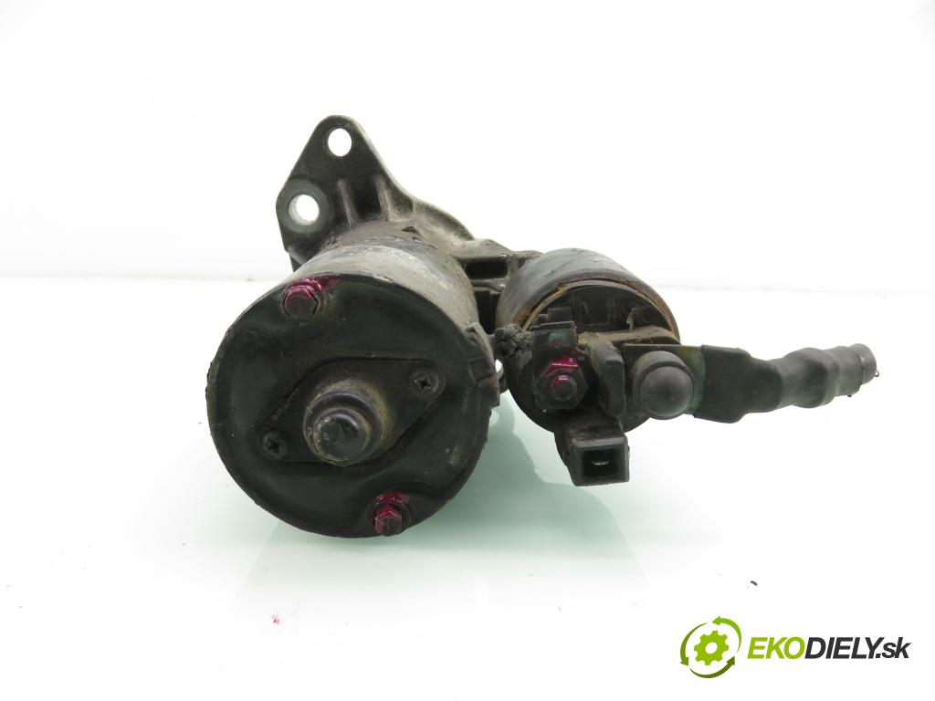 TOYOTA YARIS (_P1_) HB 2005 64,00 1.3 (SCP12_) - 2SZ-FE 1298,00 startér 020911023F ; 0001121006 ; 0001121007 (Startér)