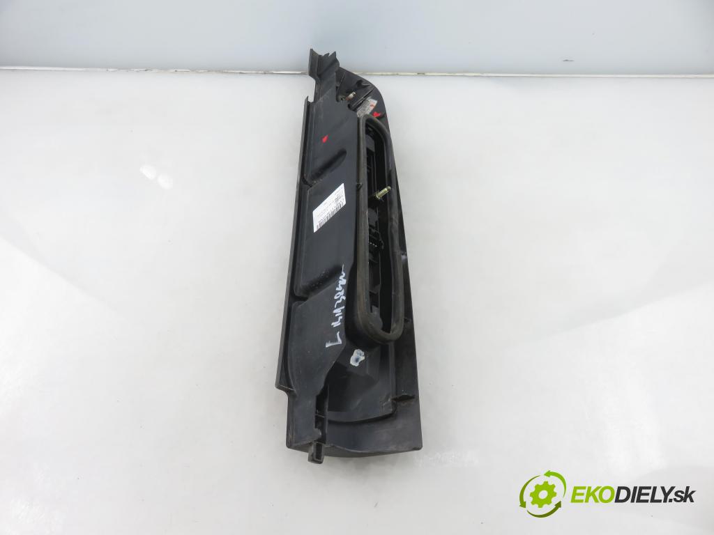 RENAULT KANGOO (KC0/1_) KOMBIVAN 2001 55,00 1.4 (KC0C, KC0H, KC0B, KC0M) - E7J 780 1390,00 světlo levé zadní 8200103284