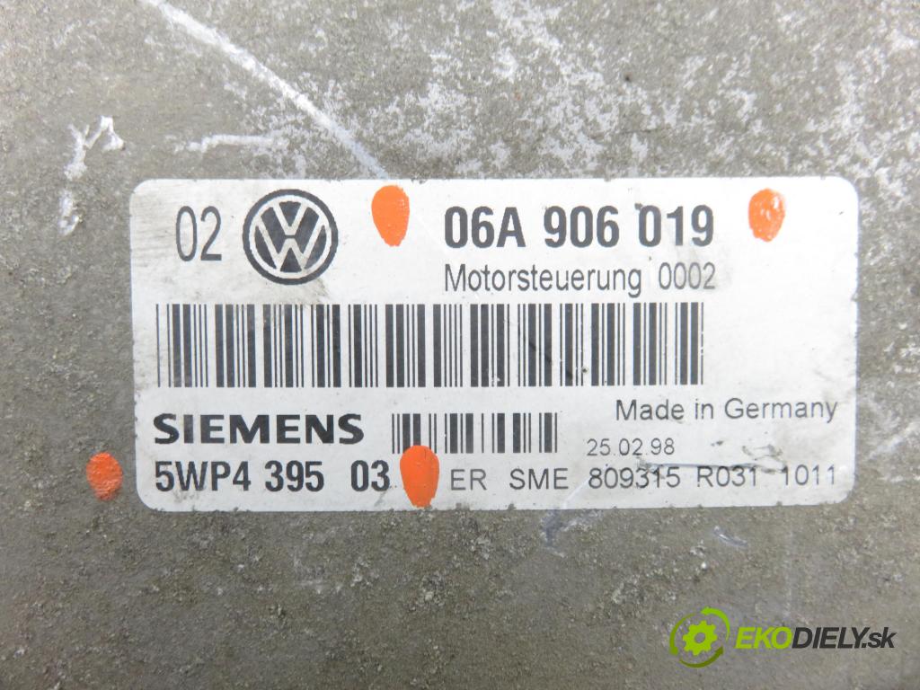 VW GOLF IV (1J1) HB 1998 74,00 1.6 - AKL 1595,00 Riadiaca jednotka Motor 06A906019 ; 5WP439503