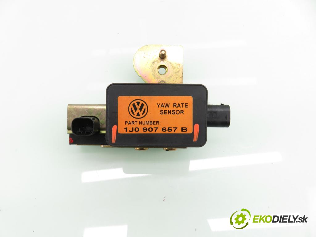 VW GOLF IV Variant (1J5) KOMBI 2002 74,00 1.9 TDI - AXR 1896,00 snímač ESP 1J0907657B ; 1J0907651A ; 1J1907637B