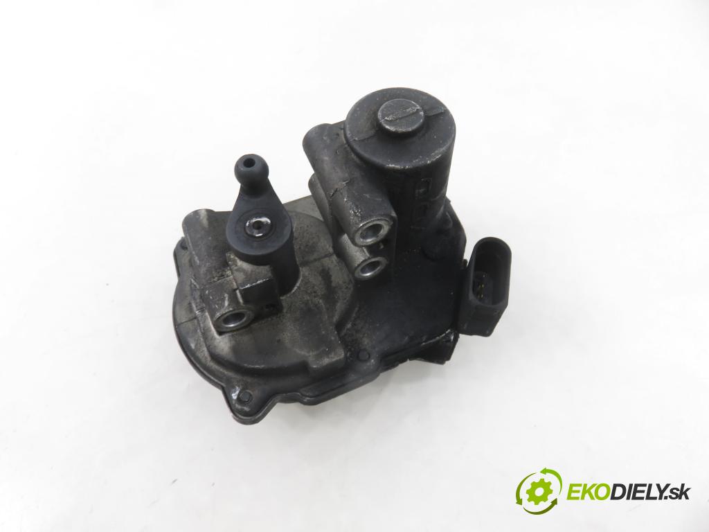 AUDI A6 Avant (4F5, C6) KOMBI 2005 132,00 2.7 TDI - BPP 2698,00 nastavovač svod, potrubí A2C53308513 ; 059129086M (Motorek ostatní)