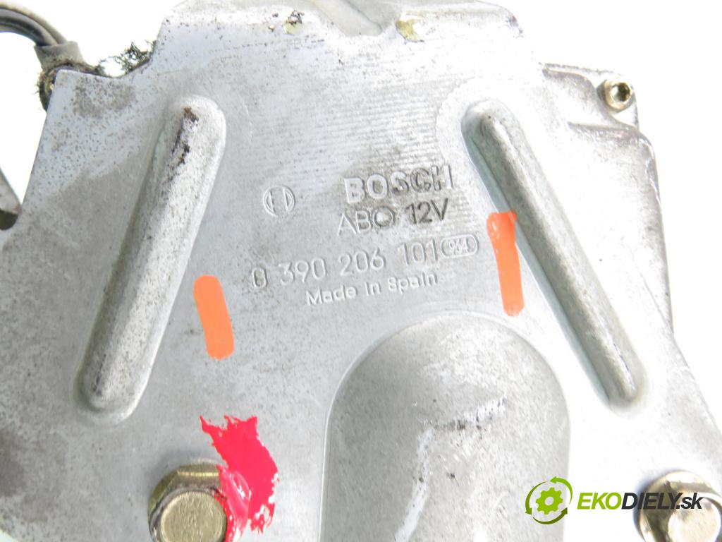RENAULT KANGOO (KC0/1_) KOMBIVAN 2001 55,00 1.4 (KC0C, KC0H, KC0B, KC0M) - E7J 780 1390,00 Motorček stierače zadné 7700308806 ; 0390206101