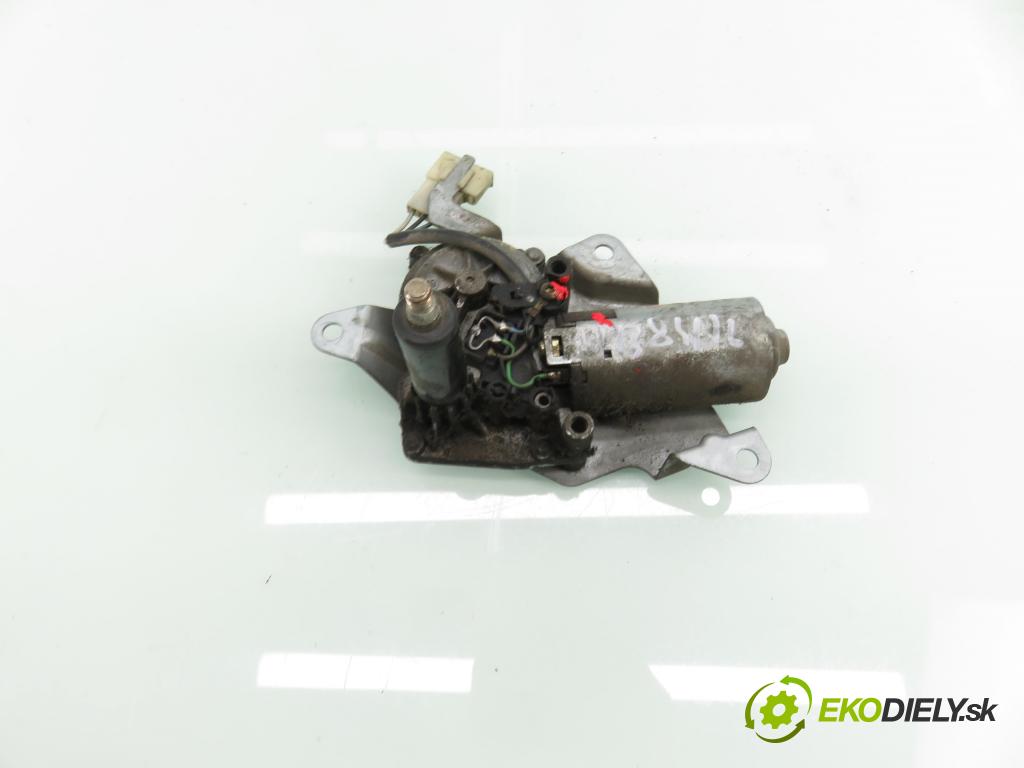 RENAULT KANGOO (KC0/1_) KOMBIVAN 2001 55,00 1.4 (KC0C, KC0H, KC0B, KC0M) - E7J 780 1390,00 Motorček stierače zadné 7700308806 ; 0390206101