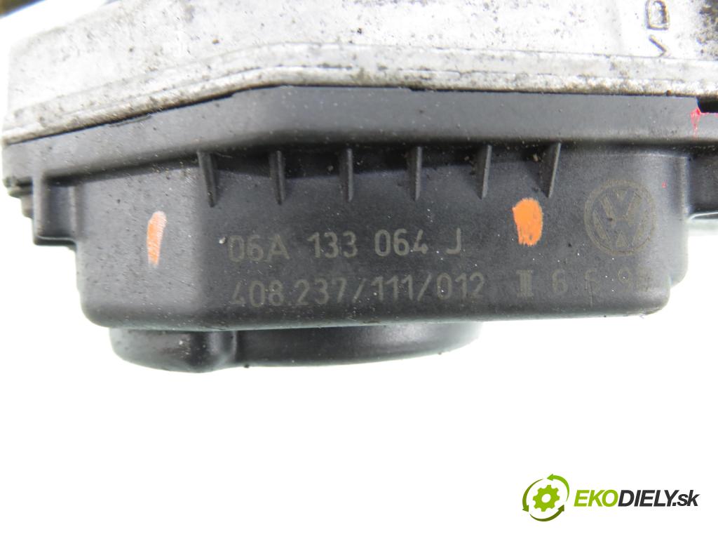 VW GOLF IV (1J1) HB 1998 74,00 1.6 - AKL 1595,00 Škrtiaca klapka 06A133064J (Škrtiaca klapka)