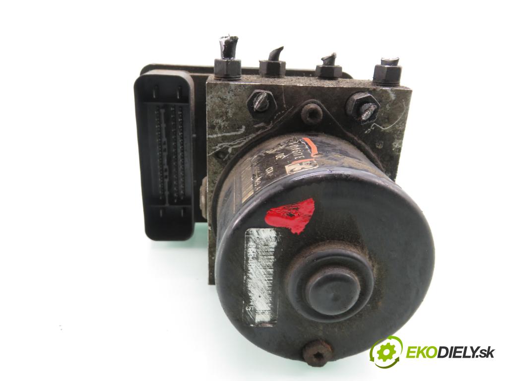 VW GOLF IV Variant (1J5) KOMBI 2002 74,00 1.9 TDI - AXR 1896,00 pumpa ABS 1C0907379E ; 10096003133 ; 1J0614517E (Pumpa ABS)