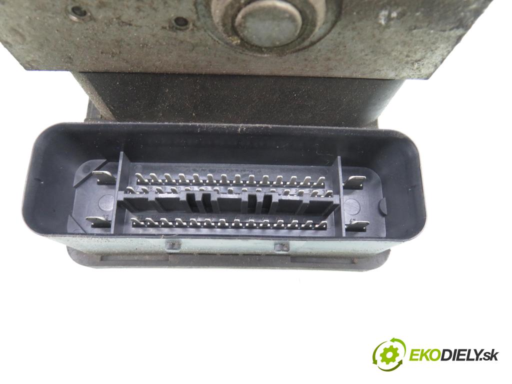 VW GOLF IV Variant (1J5) KOMBI 2002 74,00 1.9 TDI - AXR 1896,00 pumpa ABS 1C0907379E ; 10096003133 ; 1J0614517E (Pumpa ABS)