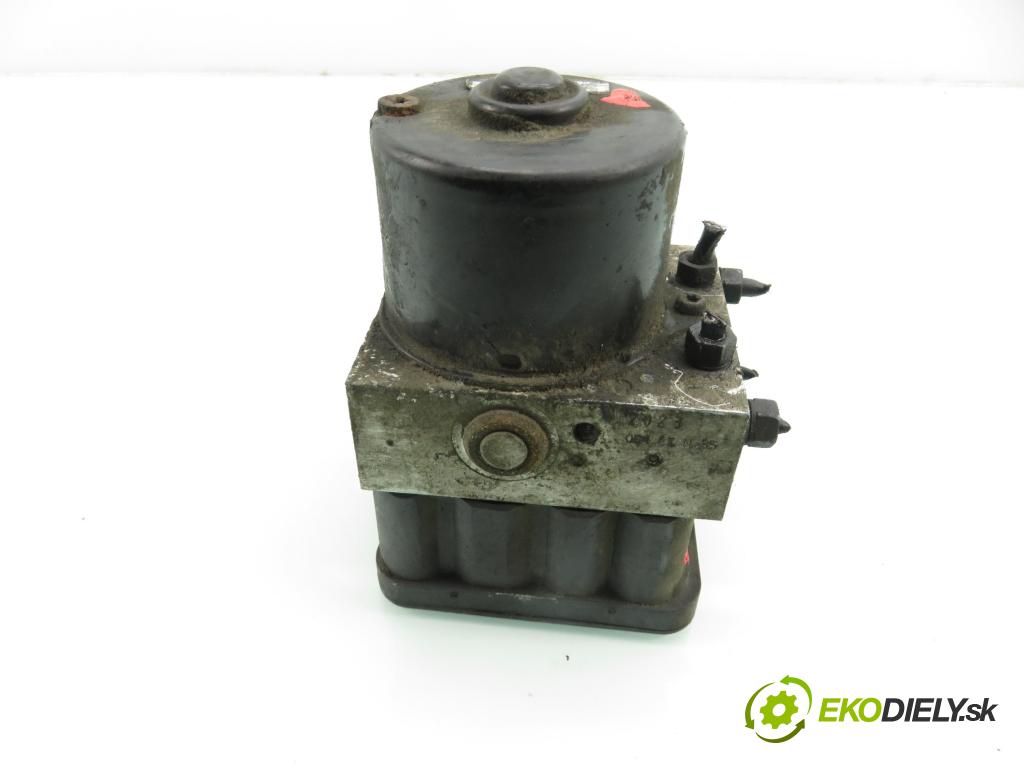 VW GOLF IV Variant (1J5) KOMBI 2002 74,00 1.9 TDI - AXR 1896,00 pumpa ABS 1C0907379E ; 10096003133 ; 1J0614517E (Pumpa ABS)