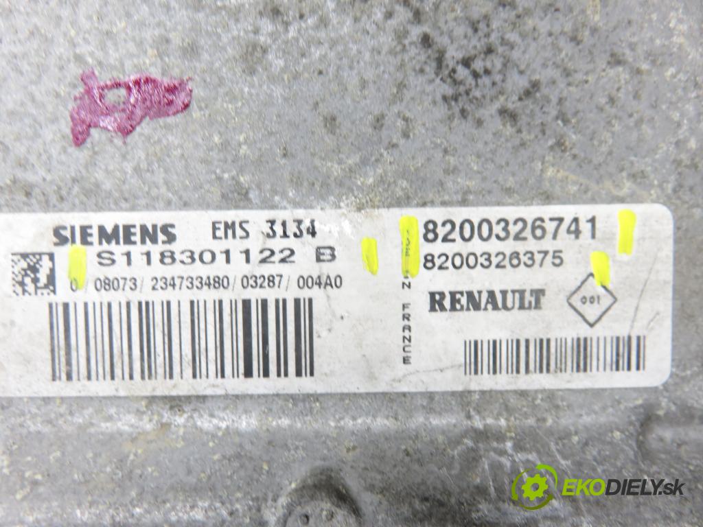 RENAULT CLIO II (BB_, CB_) HB 2003 70,00 1.4 16V (B/CB0L) - K4J 712 1390,00 řídící jednotka motora S118301122B ; 8200326741 ; 8200326375