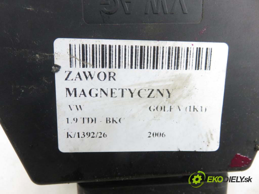 VW GOLF V (1K1) HB 2006 77,00 1.9 TDI PD 105 - BKC 1896,00 VENTIL magnetický 6Q0906625