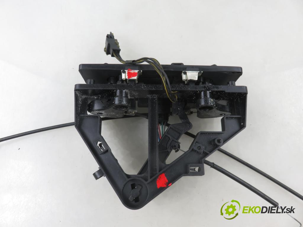 GRECAV EKE Hatchback MINICAR 2001 4,00 Lombardini LDW 502 505,00 Panel kúrenia