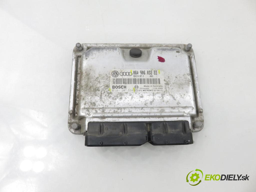AUDI A3 (8L1) HB 2002 92,00 1.8 - APG 1781,00 Riadiaca jednotka Motor 06A906032EE ; 0261207534