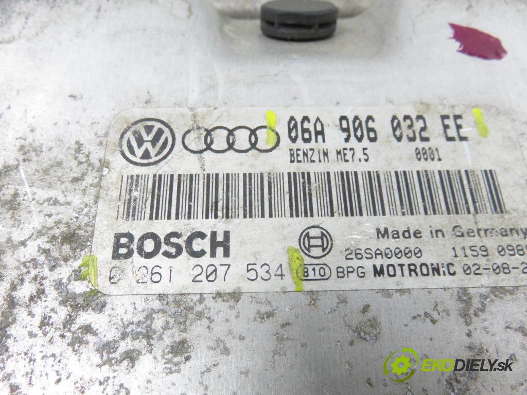 AUDI A3 (8L1) HB 2002 92,00 1.8 - APG 1781,00 Riadiaca jednotka Motor 06A906032EE ; 0261207534