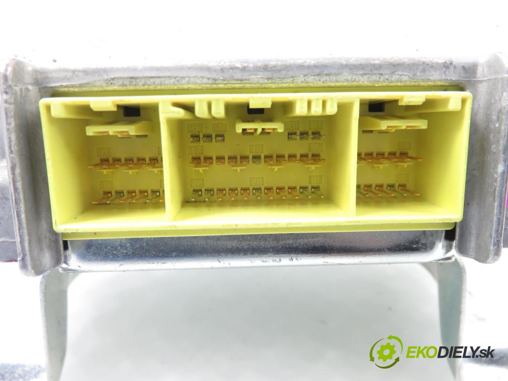 TOYOTA YARIS (_P1_) HB 2005 64,00 1.3 VVTi 87 - 2SZ-FE 1298,00 MODUL air BAG 891700D100 ; 209996104