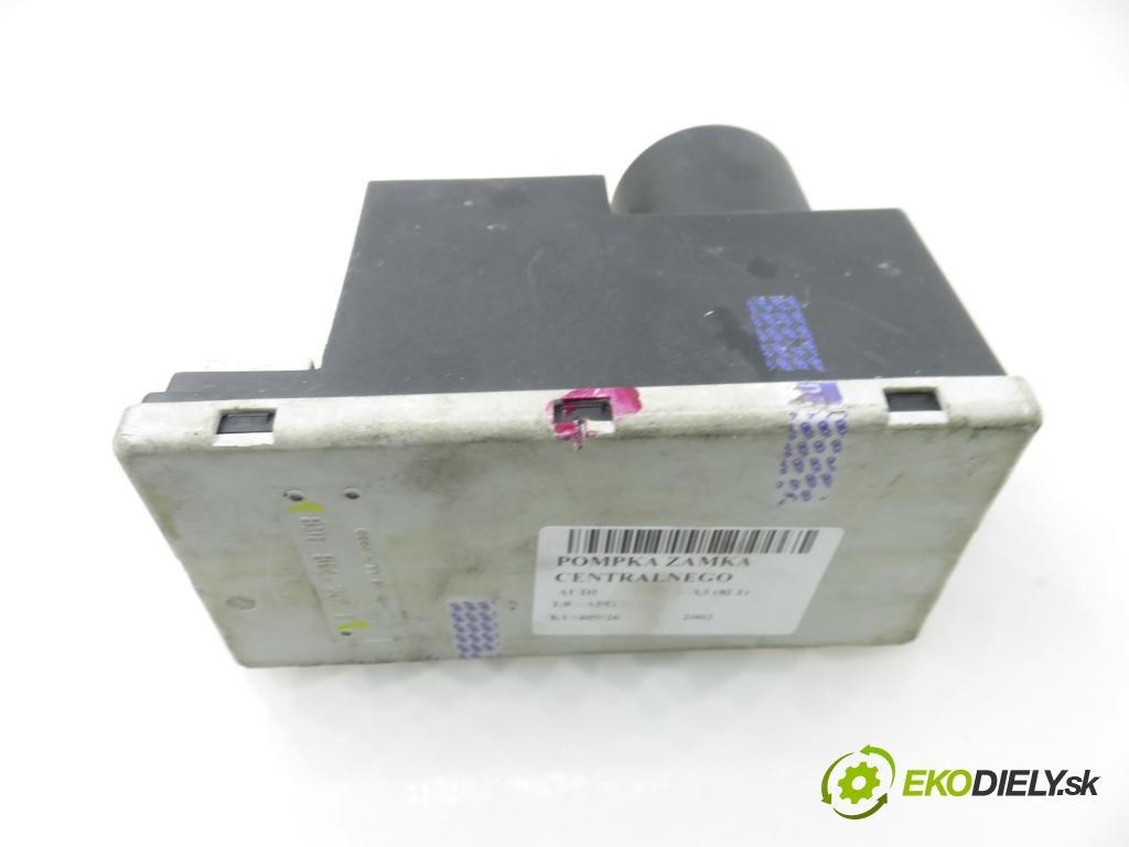 AUDI A3 (8L1) HB 2002 92,00 1.8 - APG 1781,00 motorek zámku centrálního 8D0862257E