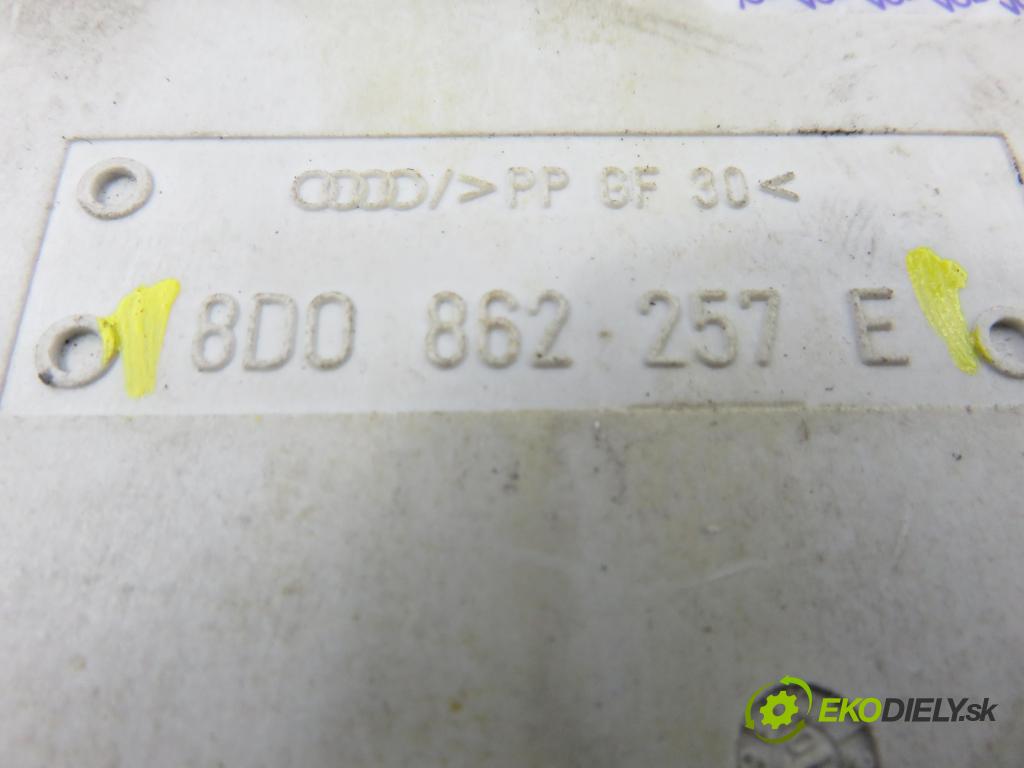 AUDI A3 (8L1) HB 2002 92,00 1.8 - APG 1781,00 motorek zámku centrálního 8D0862257E