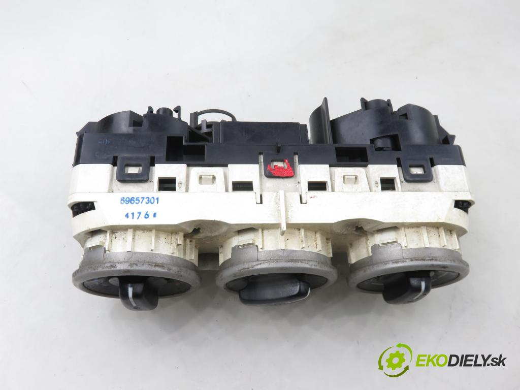 SMART FORFOUR (454) HB 2004 55,00 1.1 (454.030) - M 134.910 1124,00 Panel topení KLIMATIZACE: