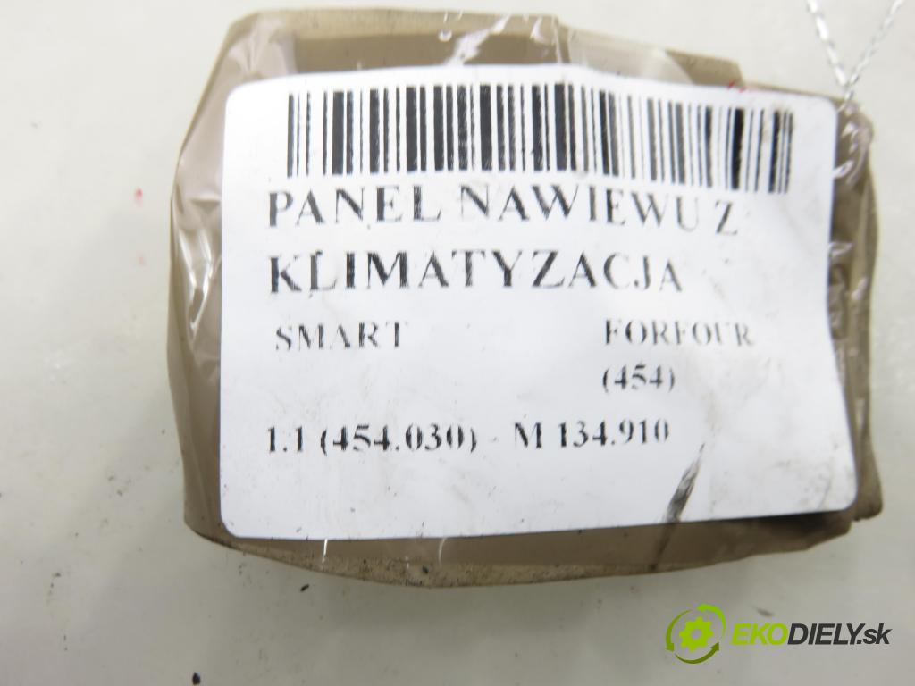 SMART FORFOUR (454) HB 2004 55,00 1.1 (454.030) - M 134.910 1124,00 Panel topení KLIMATIZACE: