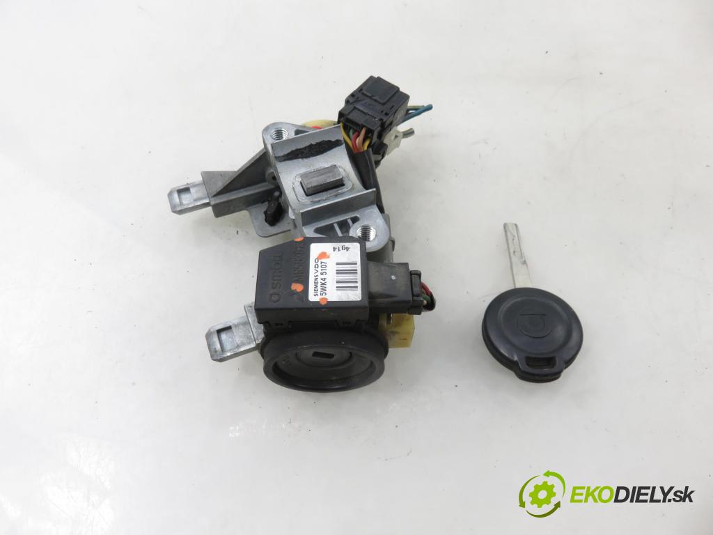 SMART FORFOUR (454) HB 2004 55,00 1.1 (454.030) - M 134.910 1124,00 spínačka MR955230 ; MR587813 ; 5WK45107 (Spínací skříňka)
