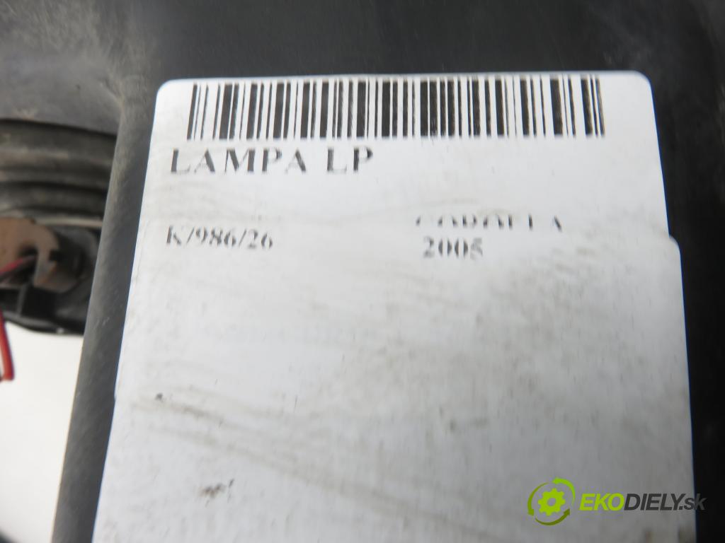 TOYOTA COROLLA Verso (ZER_, ZZE12_, R1_) MINIVAN 2005 85,00 2.0 D-4D (CUR10_) - 1CD-FTV 1995,00 světlo LP